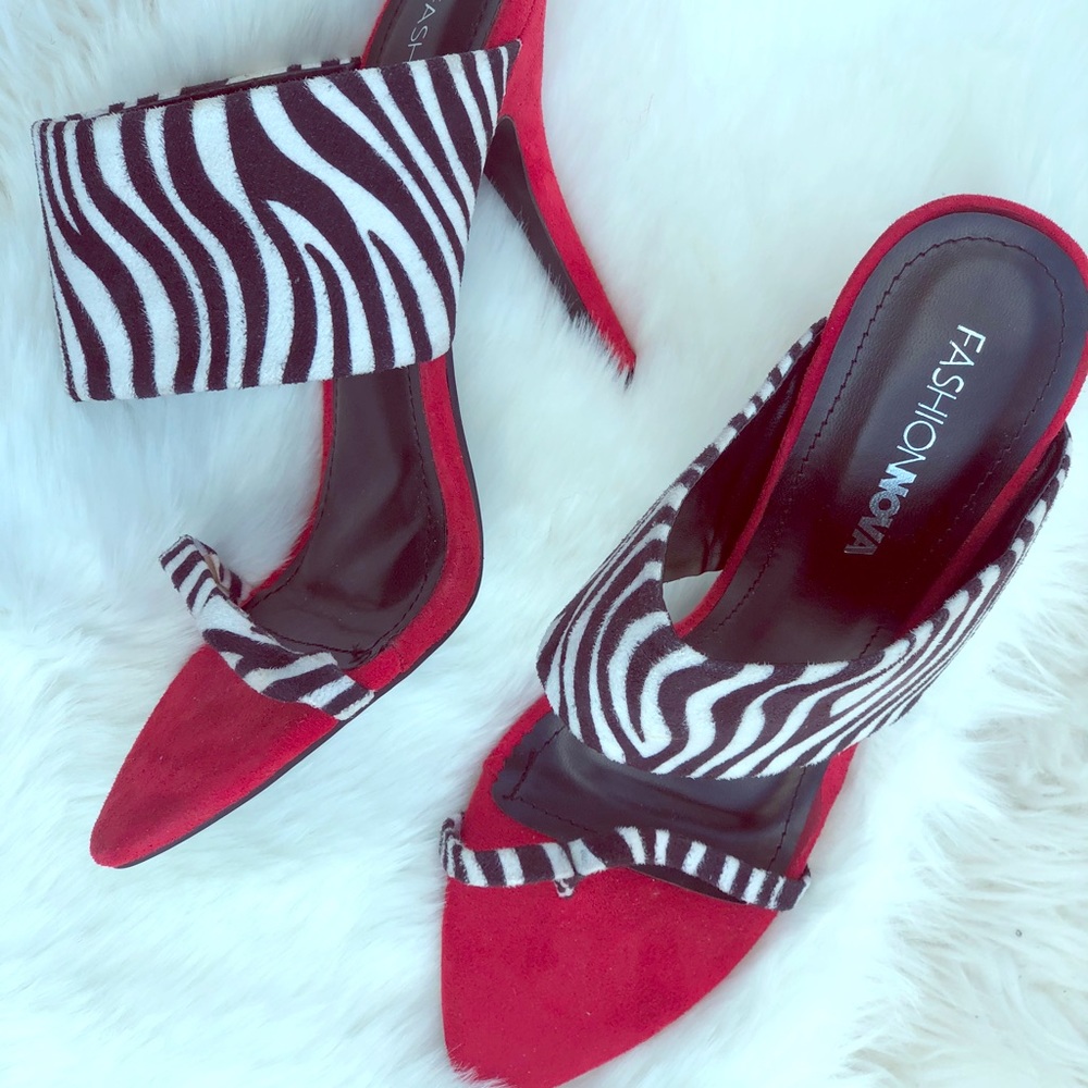 black/white 4.5 inch stiletto heel sandals